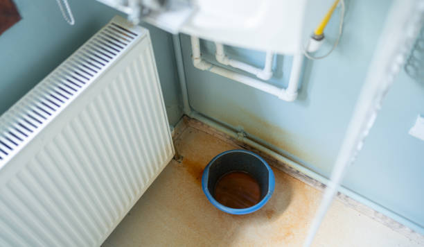 Best Emergency water damage restoration  in Franklin, CA